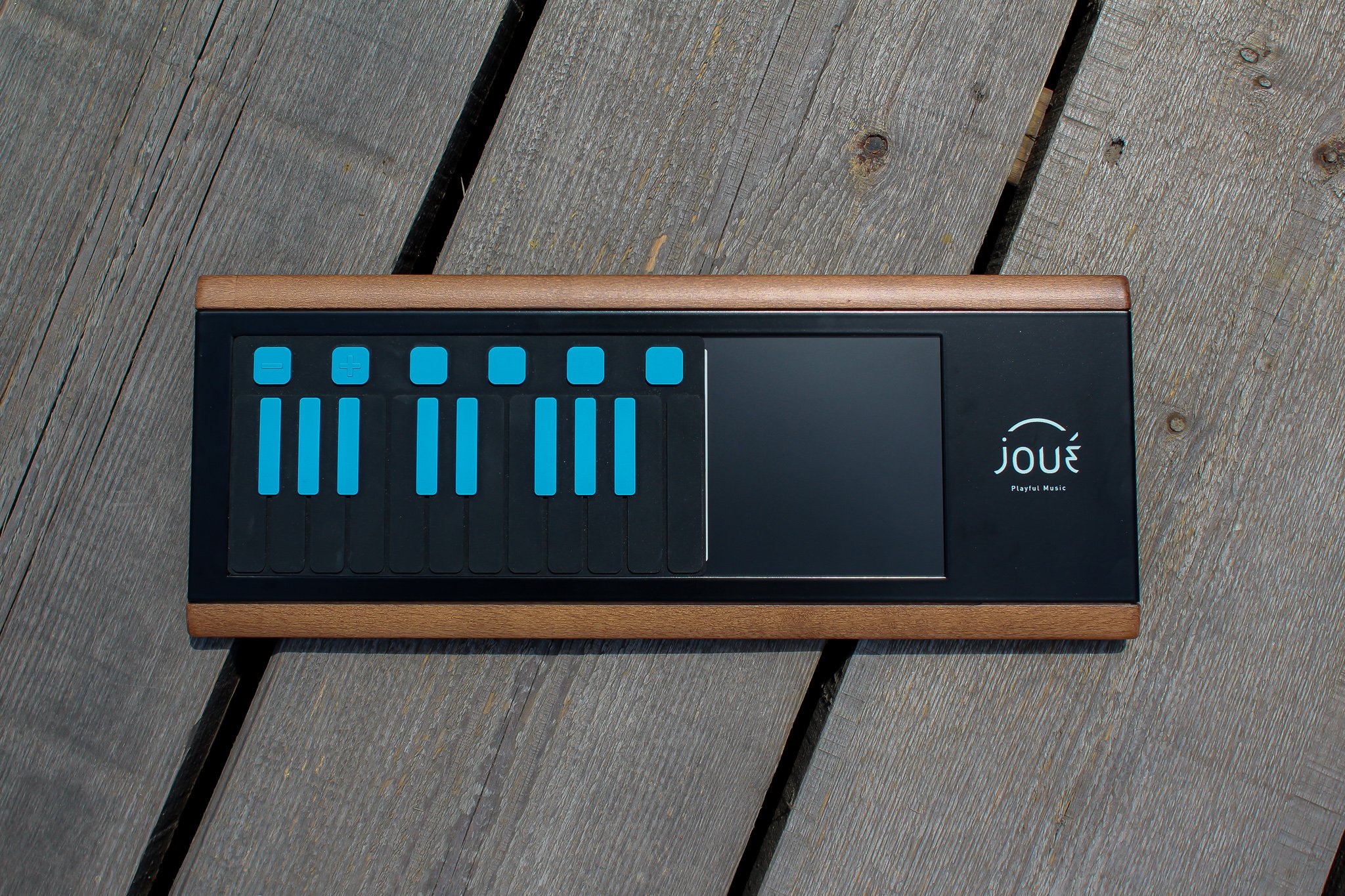 Synth